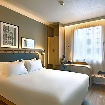 Campanile Prime Centrum 3* Varşova