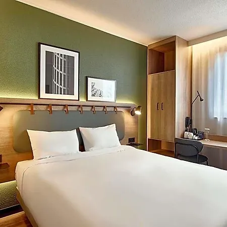 Campanile Prime Centrum 3* Varşova