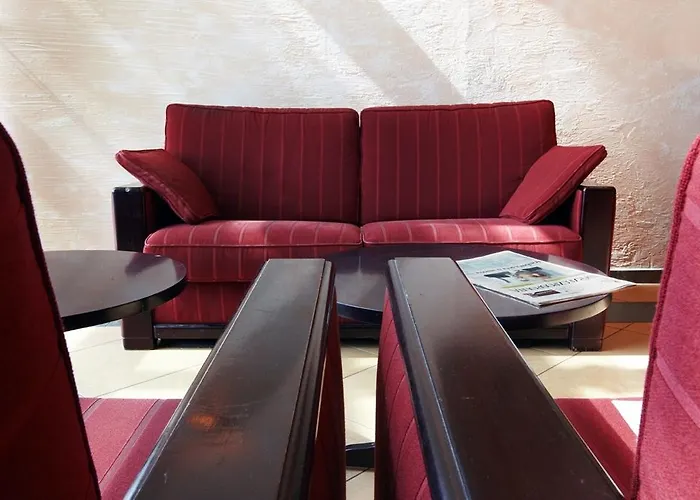 Campanile / Hotel 3*