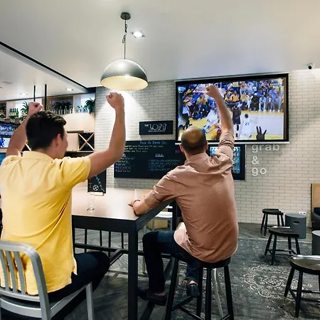 Campanile Prime Centrum فندق 3*